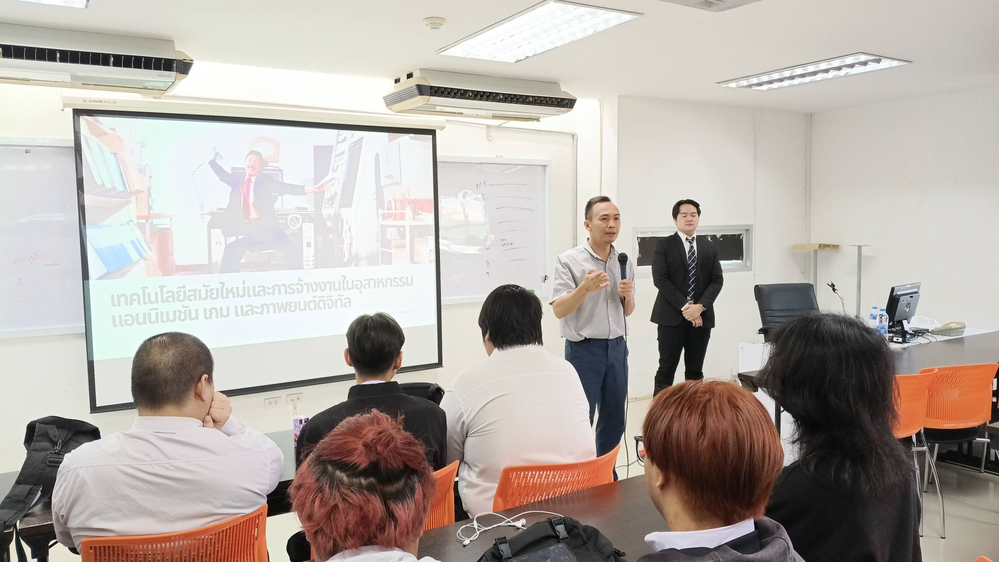 ภาควิชาสื่อนฤมิต คณะวิทยาการสารสนเทศ จัดกิจกรรมสร้างเครือข่ายศิษย์เก่าสื่อนฤมิตสัมพันธ์ ภายใต้หัวข้อ “เทคโนโลยีสมัยใหม่และการจ้างงานในอุตสาหกรรมแอนิเมชัน เกม และภาพยนตร์ดิจิทัล”