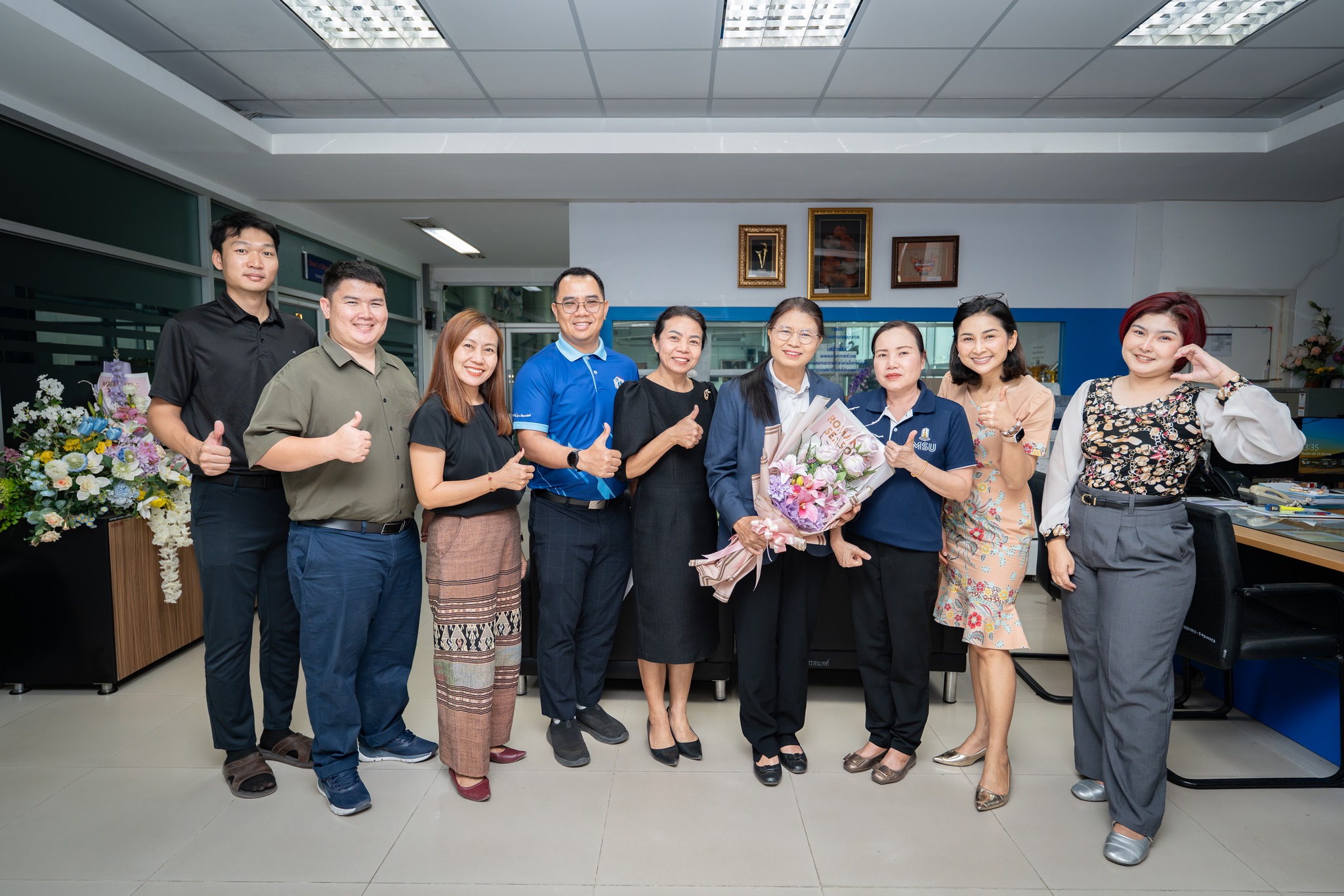 แสดงความยินดีกับ รองศาสตราจารย์ศศิธร แก้วมั่น อาจารย์ประจำภาควิชาวิทยาการคอมพิวเตอร์ ในโอกาสที่ได้รับการแต่งตั้งให้ดำรงตำแหน่งทางวิชาการ  “รองศาสตราจารย์”