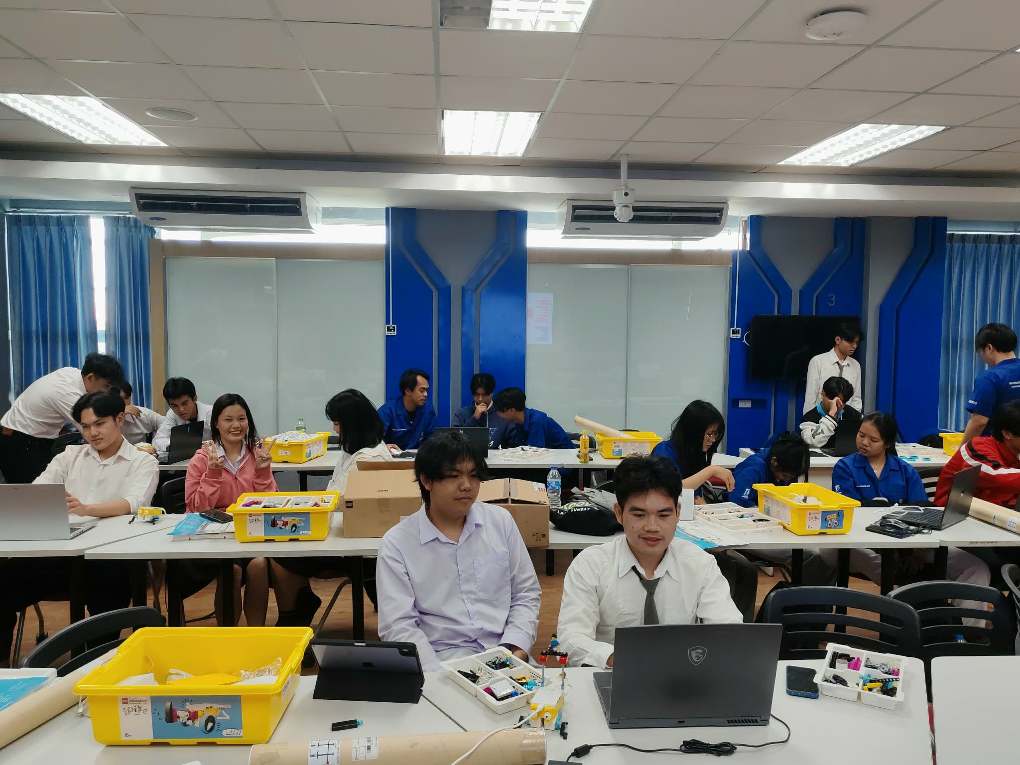  ปลุกพลังนักพัฒนา ก้าวสู่โลกหุ่นยนต์ยุคดิจิทัล 