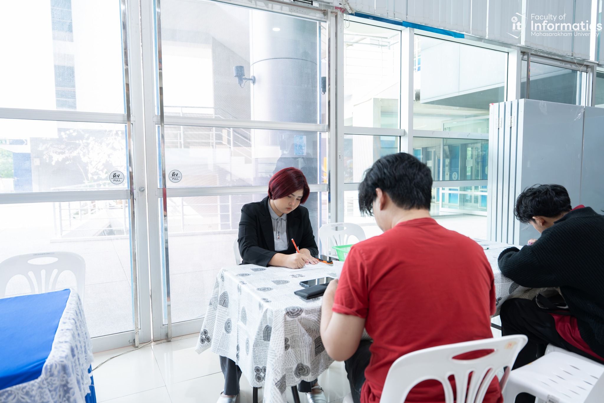 คณะวิทยาการสารสนเทศ มหาวิทยาลัยมหาสารคาม ร่วมกับเหล่ากาชาดจังหวัดมหาสารคามจัดกิจกรรมรับบริจาคโลหิต