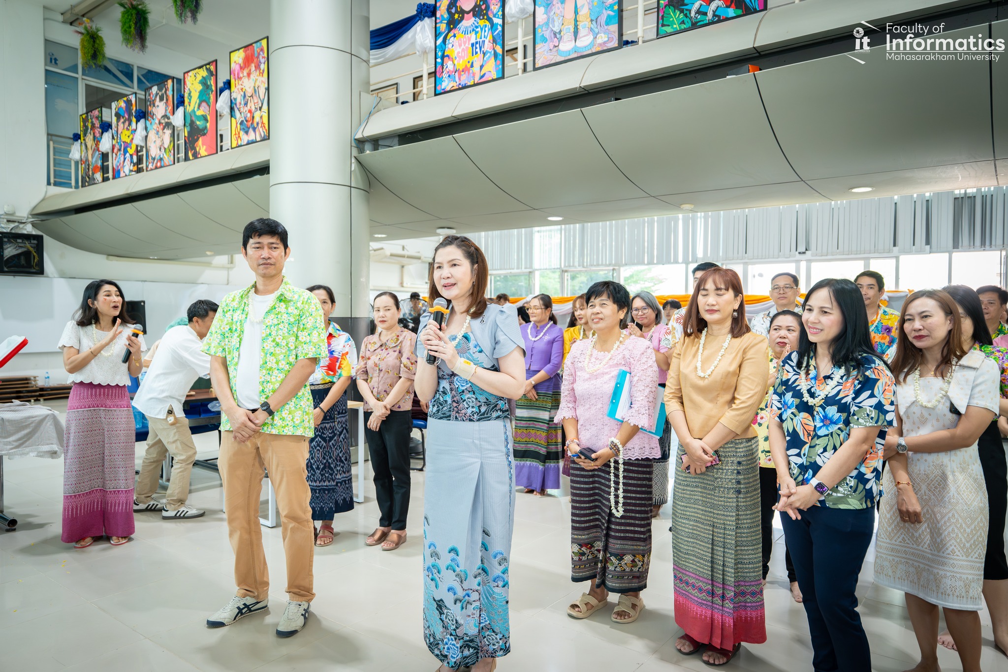 ชุ่มฉ่ำหัวใจในวันสงกรานต์ สืบสานวัฒนธรรมไทย
