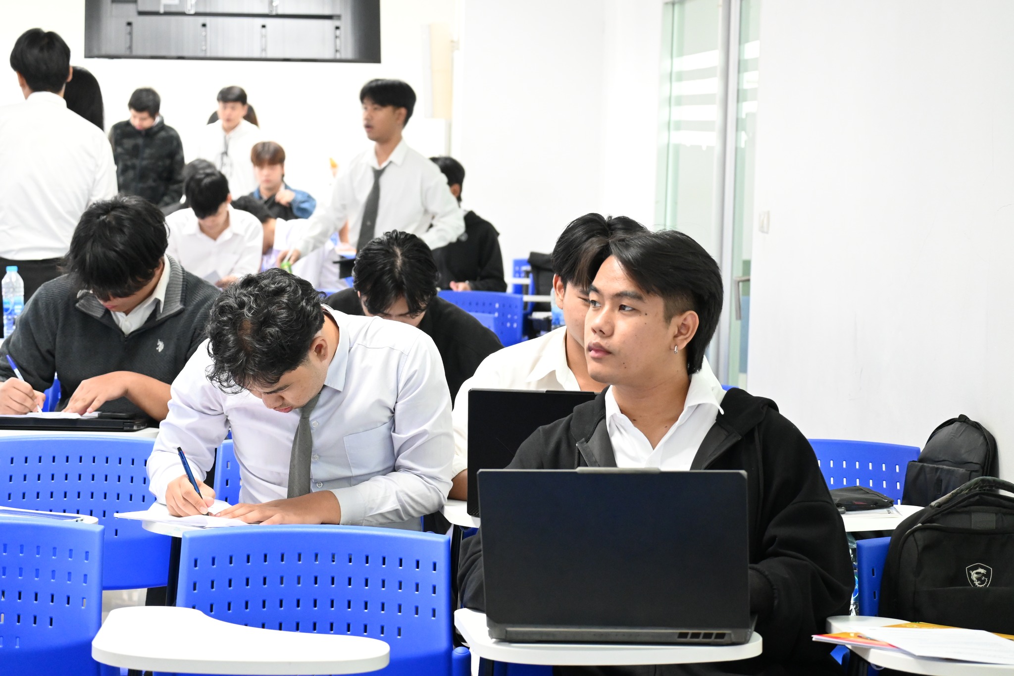 เวทีแลกเปลี่ยนประสบการณ์ สร้างความพร้อมสู่โลกการทำงานจริง 