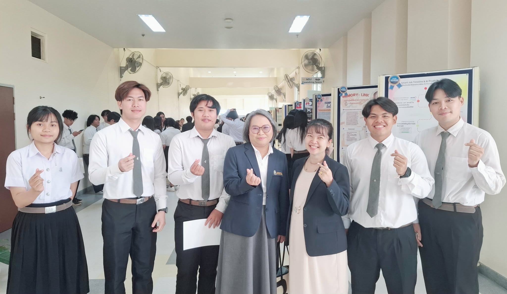 ขอแสดงความยินดีกับอาจารย์และนิสิต ได้รับรางวัล จำนวน 5 รางวัล จากการประกวดนวัตกรรมทางการศึกษา มหาวิทยาลัยมหาสารคาม