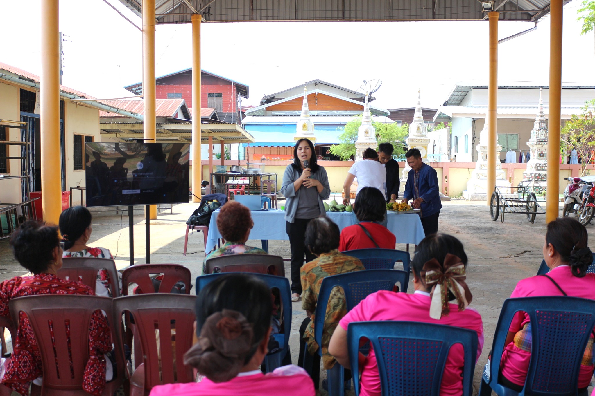 โครงการบริการวิชาการเพื่อยกระดับศักยภาพชุมชนด้านเศรษฐกิจฐานรากตามแนวคิดโมเดลเศรษฐกิจ BCG